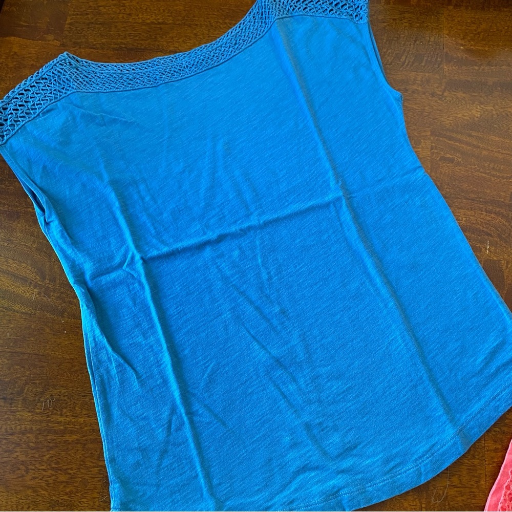 Loft Top Bundle - image 4